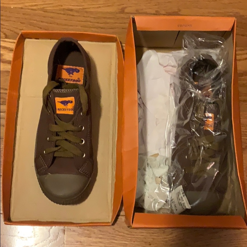 Ladies Rocket Dog sneakers